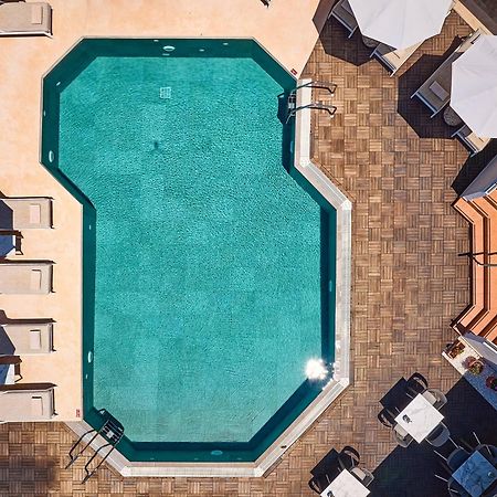 خيرسونِسوس Bella Vista Hotel "By Checkin" المظهر الخارجي الصورة