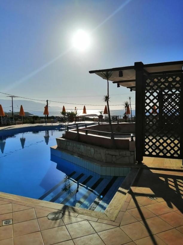 خيرسونِسوس Bella Vista Hotel "By Checkin" المظهر الخارجي الصورة