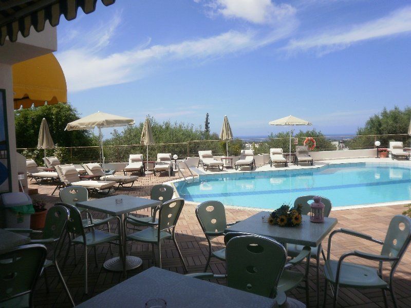 خيرسونِسوس Bella Vista Hotel "By Checkin" المظهر الخارجي الصورة