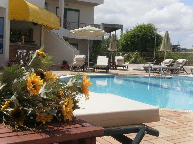 خيرسونِسوس Bella Vista Hotel "By Checkin" المظهر الخارجي الصورة